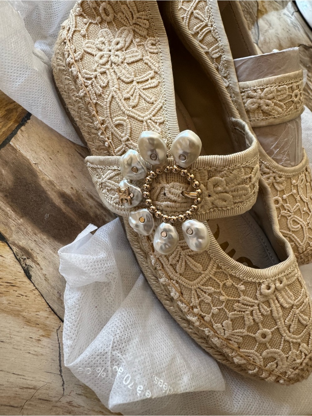 Sam Edelman Women's Embroidered Mary Jane Flats in Beige - Picture 2 of 2